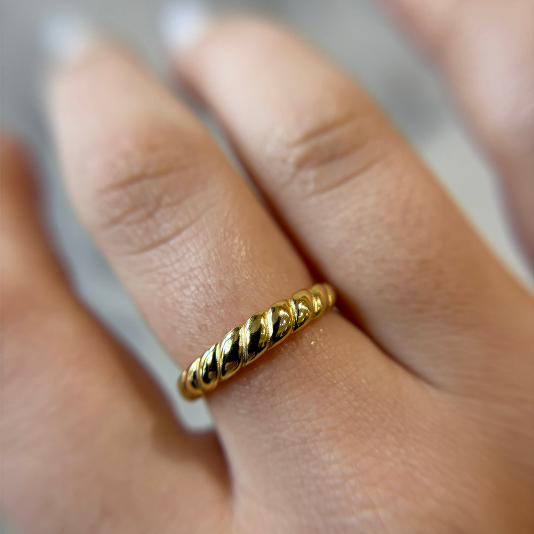 Thin Twisted Dome Ring - Rings - - - Azil Boutique