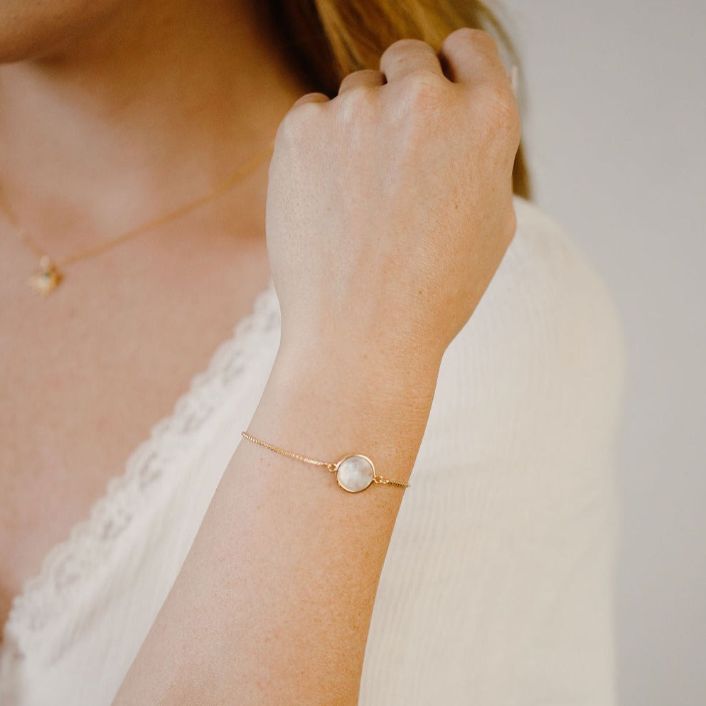 Round Mother of Pearl Adjustable Bracelet - Bracelets -  -  - Azil Boutique
